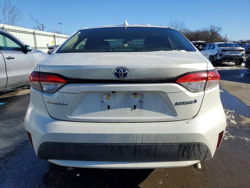 Photo 6 from auction – 2021 TOYOTA COROLLA LE with VIN JTDEAMDE2MJ029659