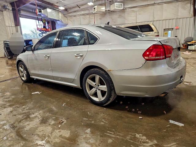 Photo 2 from auction – 2012 VOLKSWAGEN PASSAT SE with VIN 1VWBP7A33CC005473