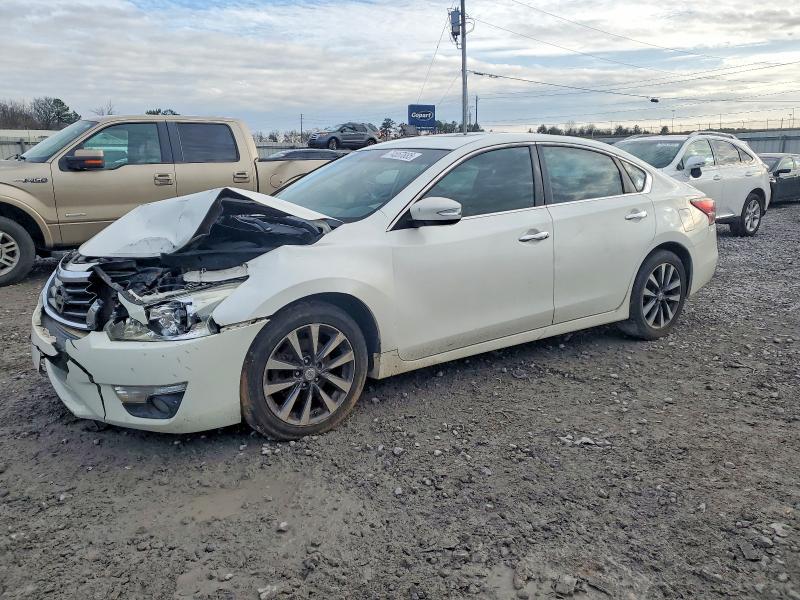 NISS ALTIMA 2015 with VIN 1N4AL3AP5FC229375 - Photo from auction