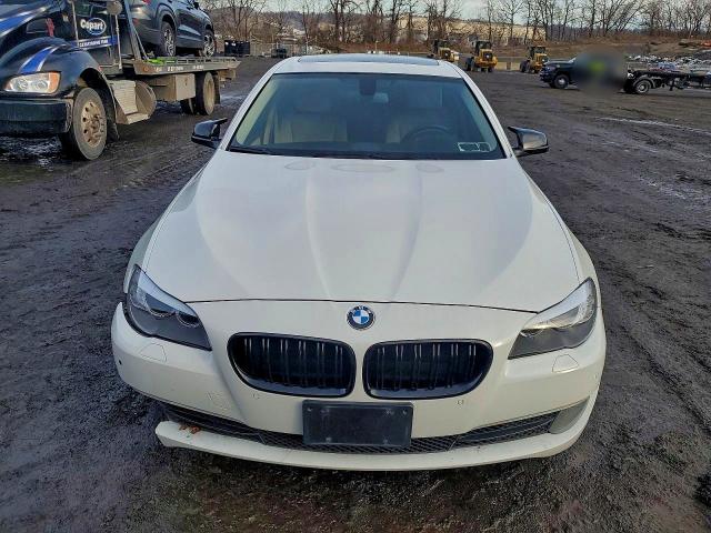 Photo 5 from auction – 2013 BMW 535 XI with VIN WBAFU7C52DDU73599