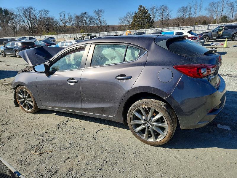 Photo 2 from auction – 2018 MAZDA 3 TOURING with VIN 3MZBN1L32JM269425