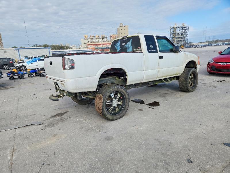 صورة رقم 3 من المزاد - 2003 GMC SONOMA مع VIN 1GTCS19X938226430