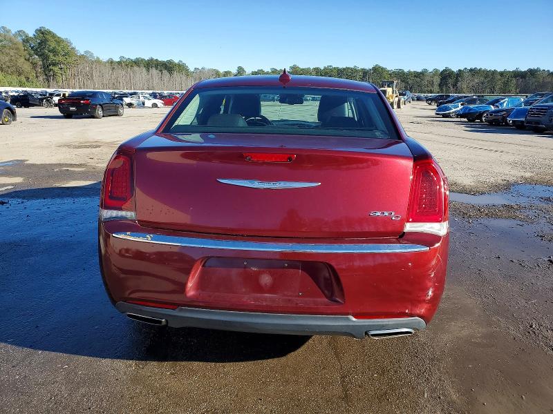 Photo 6 from auction – 2016 CHRYSLER 300C with VIN 2C3CCAEG8GH181780