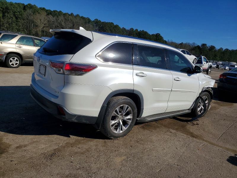 Photo 3 from auction – 2015 TOYOTA HIGHLANDER with VIN 5TDKKRFH7FS104656
