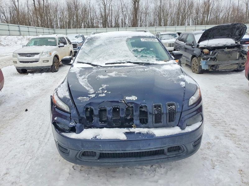 Photo 5 from auction – 2015 JEEP CHEROKEE S with VIN 1C4PJMAB8FW769824
