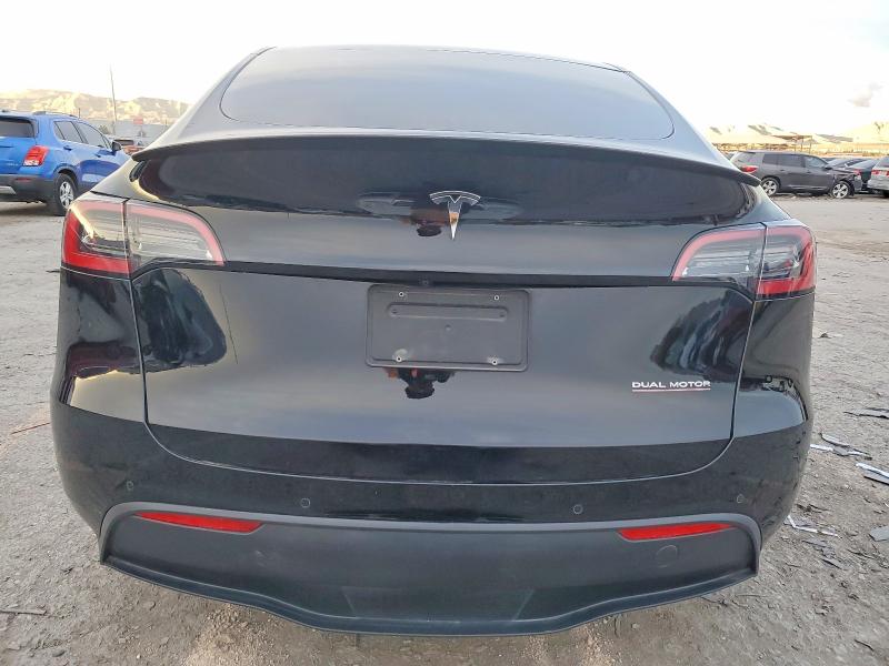 Photo 6 from auction – 2022 TESLA MODEL Y with VIN 7SAYGDEF5NF572826