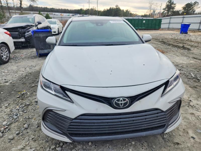 Photo 5 from auction – 2023 TOYOTA CAMRY with VIN 4T1C11AK2PU089603