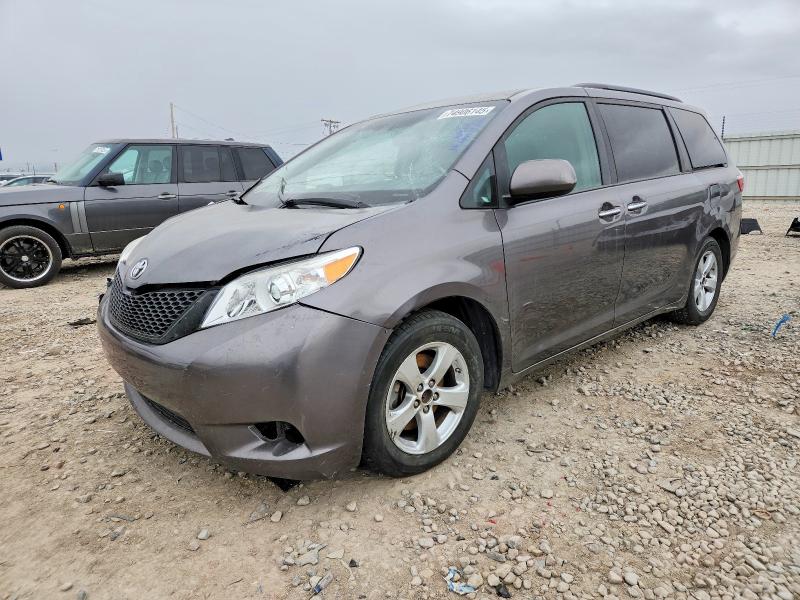 TOYOTA SIENNA XLE 2015 with VIN 5TDYK3DC5FS639760 - Photo from auction