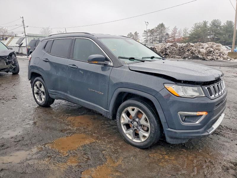 Photo 4 from auction – 2018 JEEP COMPASS with VIN 3C4NJCCB3JT233506