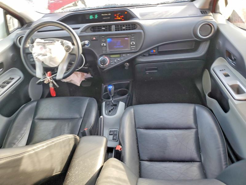 Photo 8 from auction – 2013 TOYOTA PRIUS C with VIN JTDKDTB31D1046944