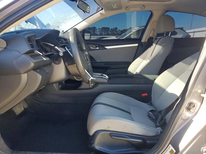 Foto 7 de la subasta – 2018 HONDA CIVIC con VIN 2HGFC2F79JH560342