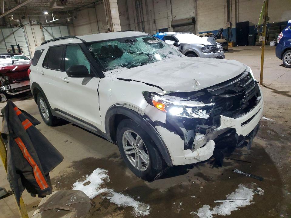 Photo 4 from auction – 2023 FORD EXPLORER with VIN 1FMSK8DH3PGA82739