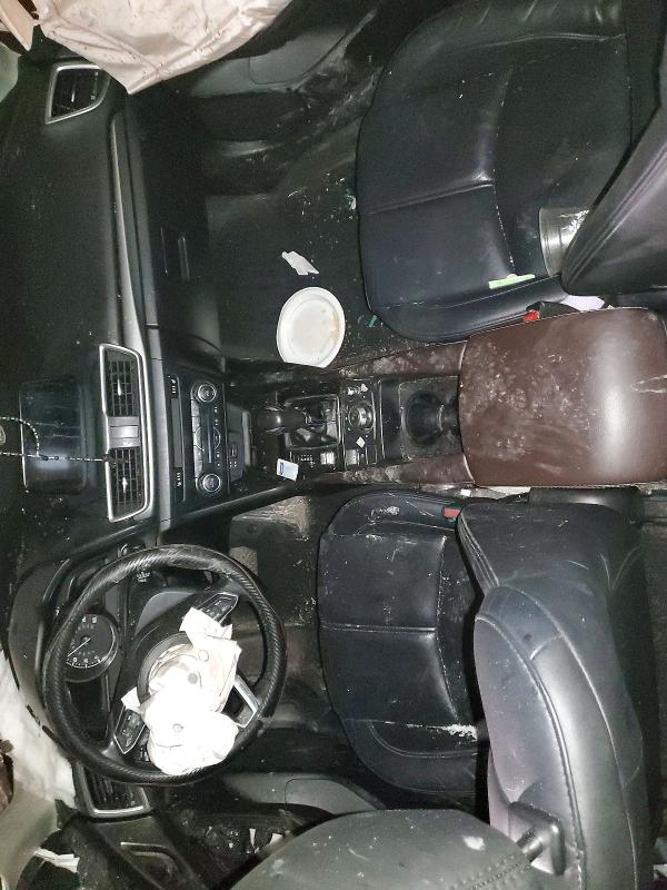 Photo 8 from auction – 2018 MAZDA 3 TOURING with VIN 3MZBN1L3XJM204211