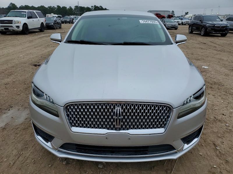 Photo 5 from auction – 2017 LINCOLN MKZ with VIN 3LN6L5C94HR664706