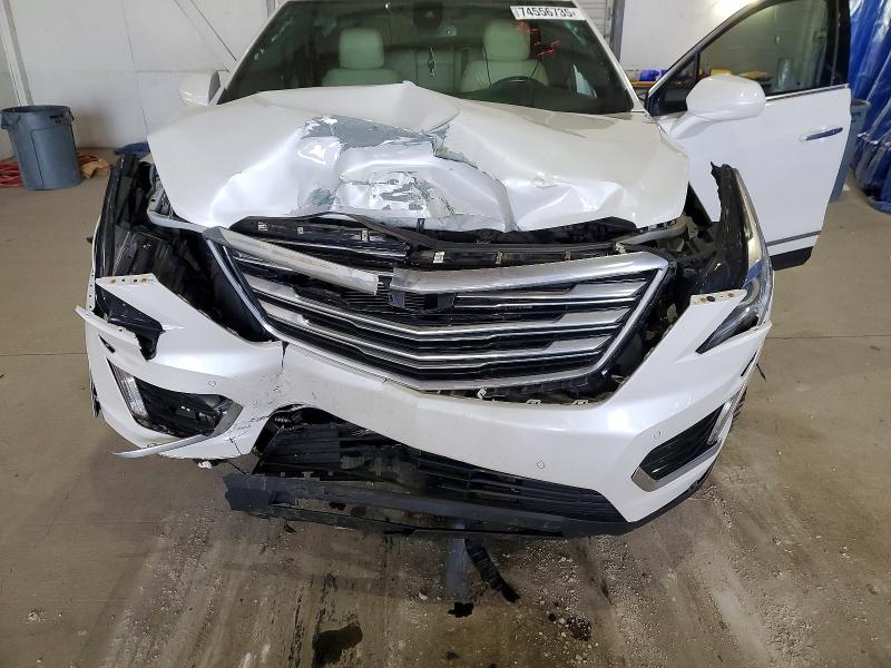Photo 12 from auction – 2017 CADILLAC XT5 with VIN 1GYKNBRS2HZ157296