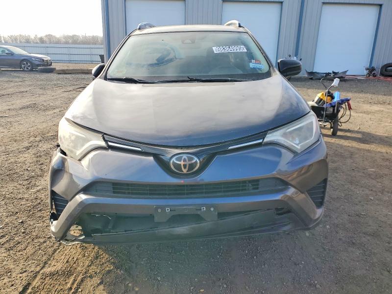 Photo 5 from auction – 2017 TOYOTA RAV4 LE with VIN JTMBFREV0HJ137302