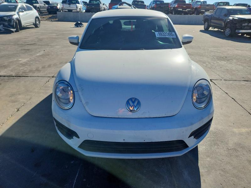 Photo 5 from auction – 2019 VOLKSWAGEN BEETLE with VIN 3VWFD7AT5KM706345