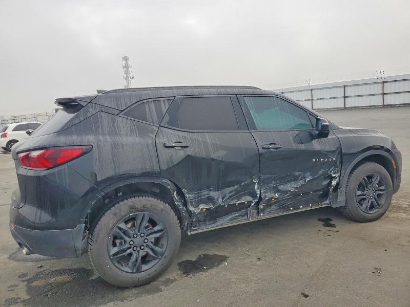 Photo 3 from auction – 2021 CHEVROLET BLAZER with VIN 3GNKBCR45MS500719