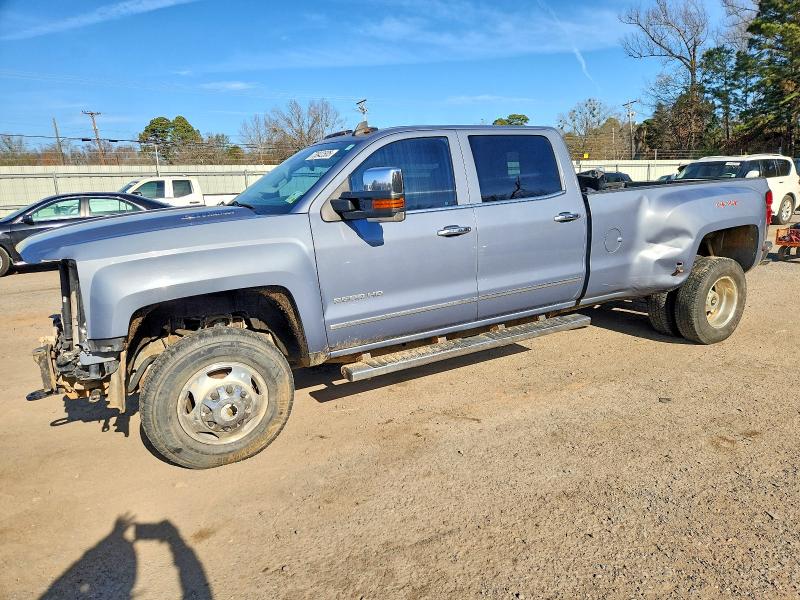 CHEVROLET SILVERADO 2015 with VIN 1GC4K0E84FF635836 - Photo from auction