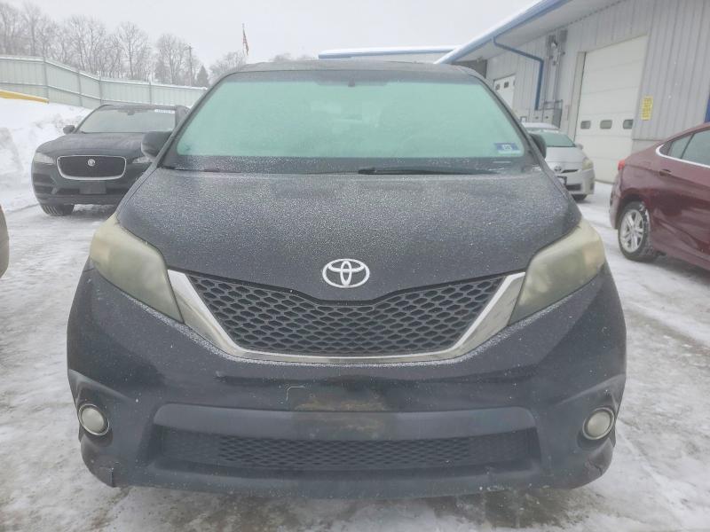 Photo 5 from auction – 2011 TOYOTA SIENNA with VIN 5TDXK3DC8BS078136