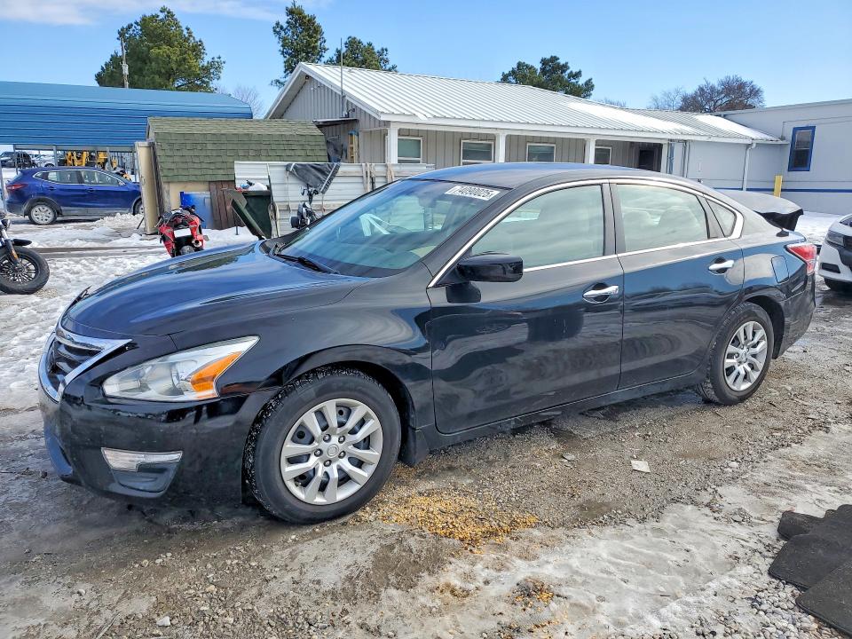 NISS ALTIMA 2015 with VIN 1N4AL3APXFN872986 - Photo from auction