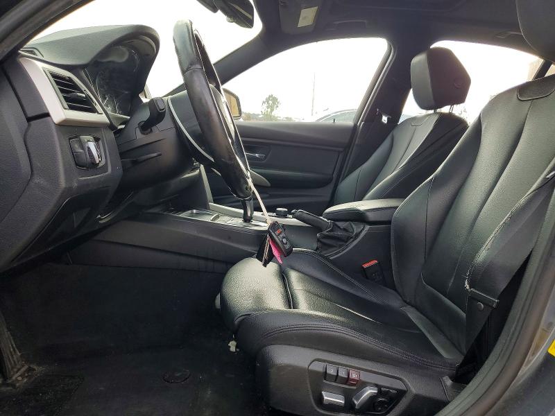 Photo 7 from auction – 2016 BMW 320 I with VIN WBA8E1G55GNT37916