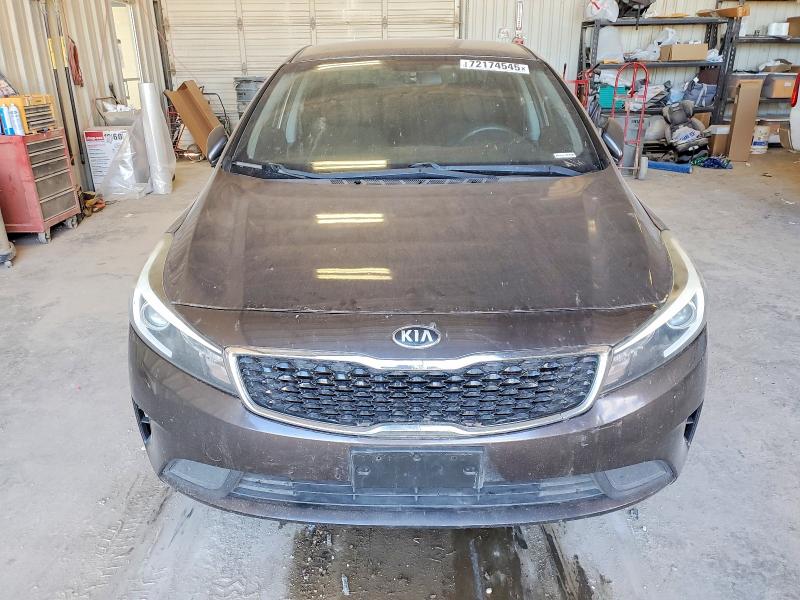 Photo 5 from auction – 2018 KIA FORTE with VIN 3KPFK4A70JE165319