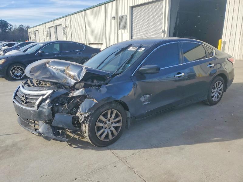 NISSAN ALTIMA 2.5 2015 with VIN 1N4AL3AP3FC493002 - Photo from auction