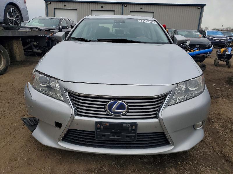 Photo 5 from auction – 2013 LEXUS ES 300H with VIN JTHBW1GG0D2004302