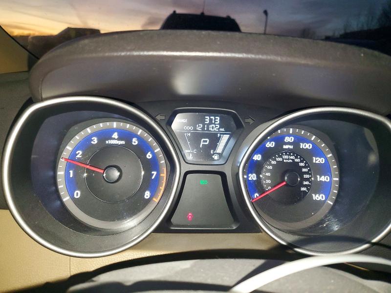 Photo 9 from auction – 2012 HYUNDAI ELANTRA GL with VIN 5NPDH4AE3CH065413
