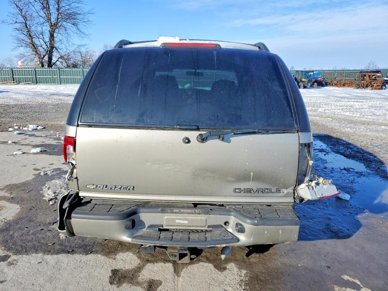 Photo 6 from auction – 2001 CHEVROLET BLAZER with VIN 1GNDT13WX1K264368