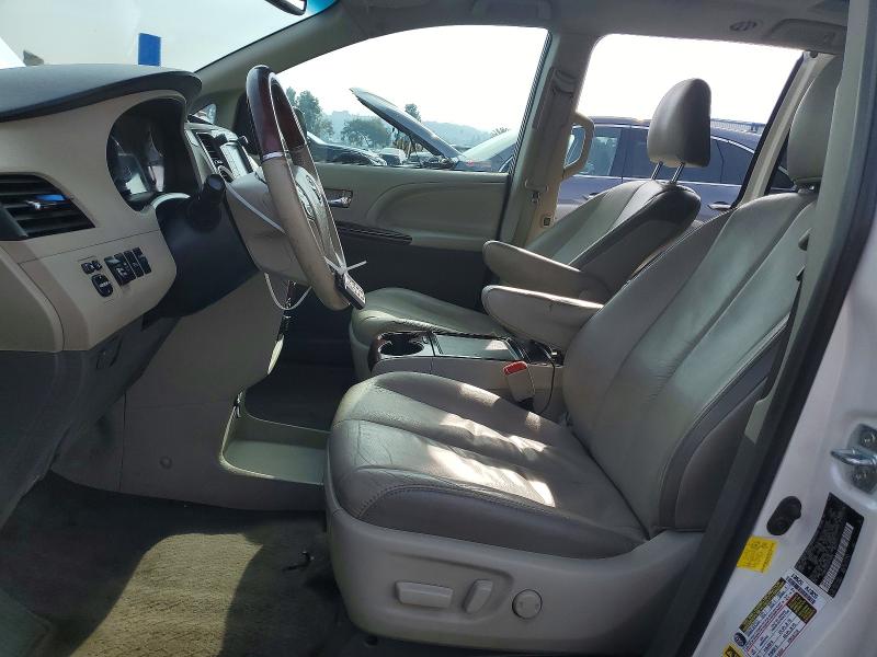 Photo 7 from auction – 2012 TOYOTA SIENNA with VIN 5TDDK3DC9CS034389