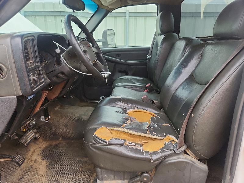 Photo 7 from auction – 2005 CHEVROLET SILVERADO with VIN 1GCEC14X75Z331624
