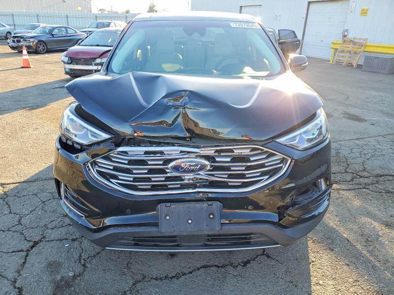 Photo 5 from auction – 2019 FORD EDGE TITAN with VIN 2FMPK4K99KBC07110