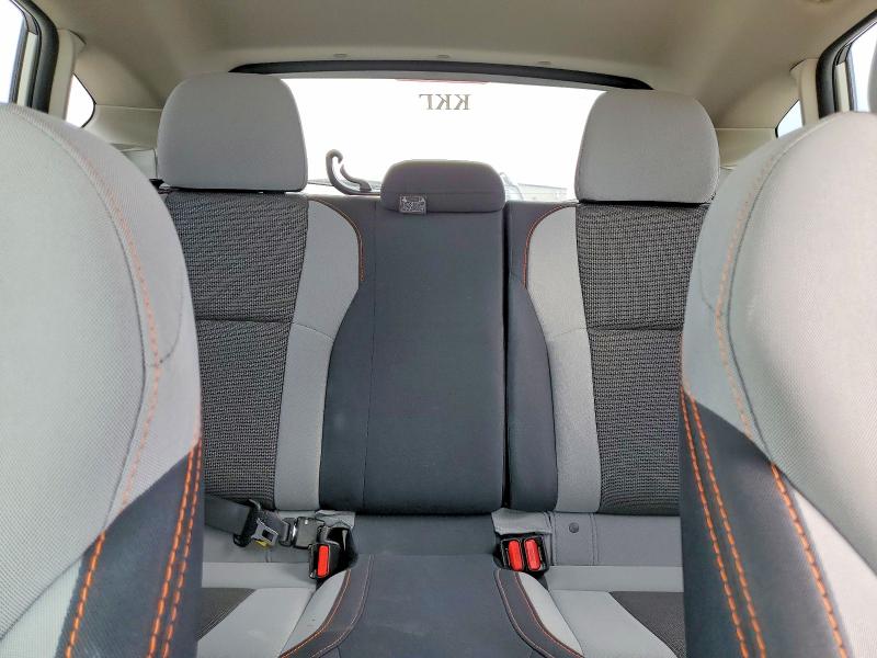 Photo 10 from auction – 2018 SUBARU CROSSTREK with VIN JF2GTABCXJH352123