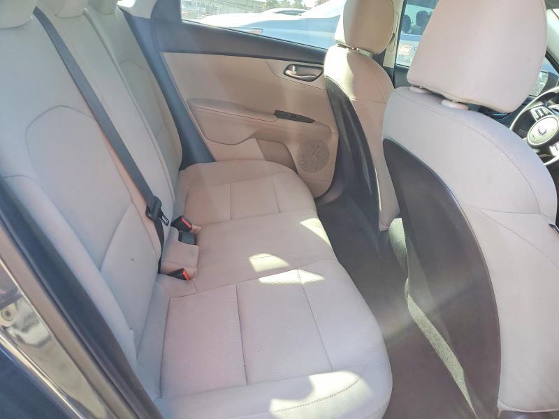 Photo 10 from auction – 2019 KIA FORTE with VIN 3KPF24AD9KE074217