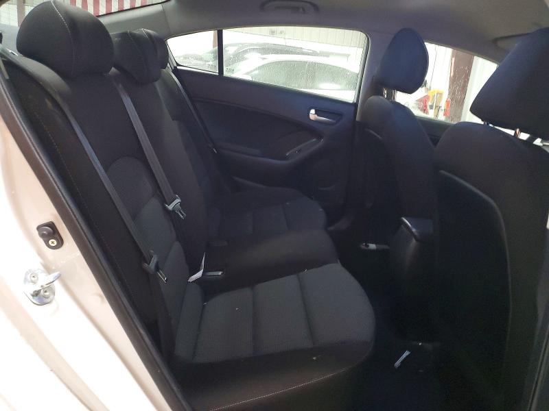 Photo 10 from auction – 2017 KIA FORTE LX with VIN 3KPFK4A70HE069250