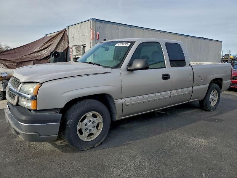 CHEVROLET SILVERADO 2004 with VIN 2GCEC19V941121749 - Photo from auction