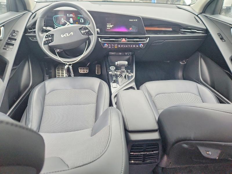 Photo 8 from auction – 2023 KIA NIRO with VIN KNDCR3LE1P5035249