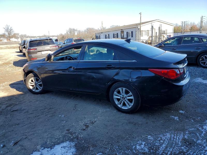 Photo 2 from auction – 2013 HYUNDAI SONATA GLS with VIN 5NPEB4AC8DH680853