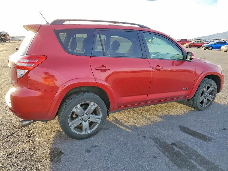 Photo 3 from auction – 2011 TOYOTA RAV4 with VIN JTMRK4DV8B5104725