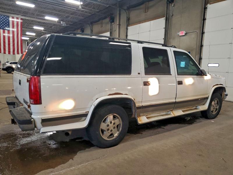 Photo 3 from auction – 1995 CHEVROLET SUBURBAN K with VIN 1GNFK16K5SJ304576