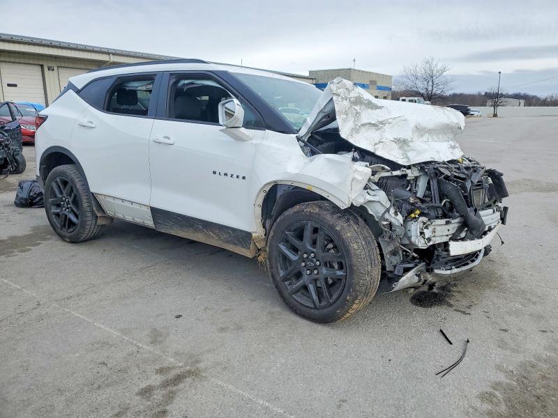 Photo 4 from auction – 2019 CHEVROLET BLAZER with VIN 3GNKBCRS7KS695167