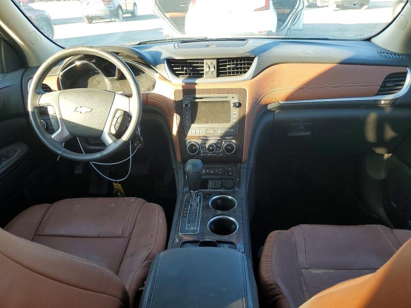 Photo 8 from auction – 2015 CHEVROLET TRAVERSE with VIN 1GNKRJKD0FJ205512