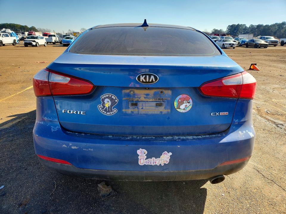 Photo 6 from auction – 2014 KIA FORTE with VIN KNAFX4A84E5050909