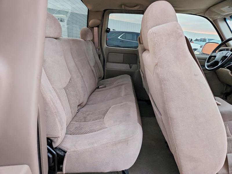 Photo 10 from auction – 2005 CHEVROLET SILVERADO with VIN 2GCEC19T151317376