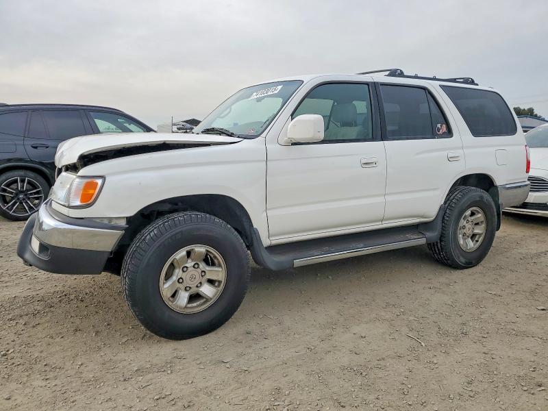 TOYOTA 4RUNNER SR 2002 with VIN JT3GN86RX20238854 - Photo from auction