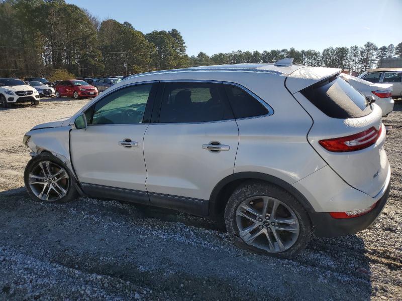 Photo 2 from auction – 2017 LINCOLN MKC RESERV with VIN 5LMTJ3DH6HUL08475