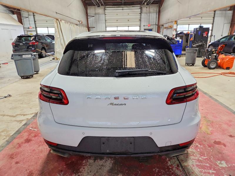 Photo 6 from auction – 2018 PORSCHE MACAN with VIN WP1AA2A59JLB01849
