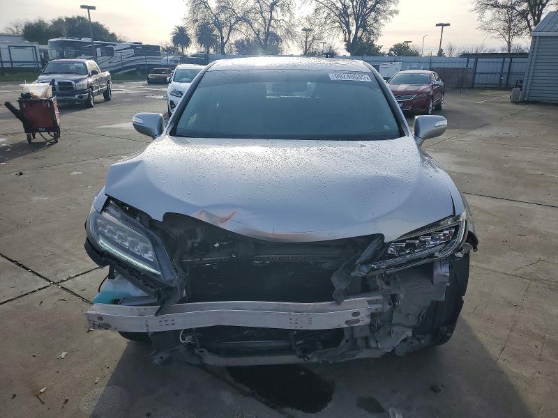 Photo 5 from auction – 2018 ACURA RDX with VIN 5J8TB3H37JL009402